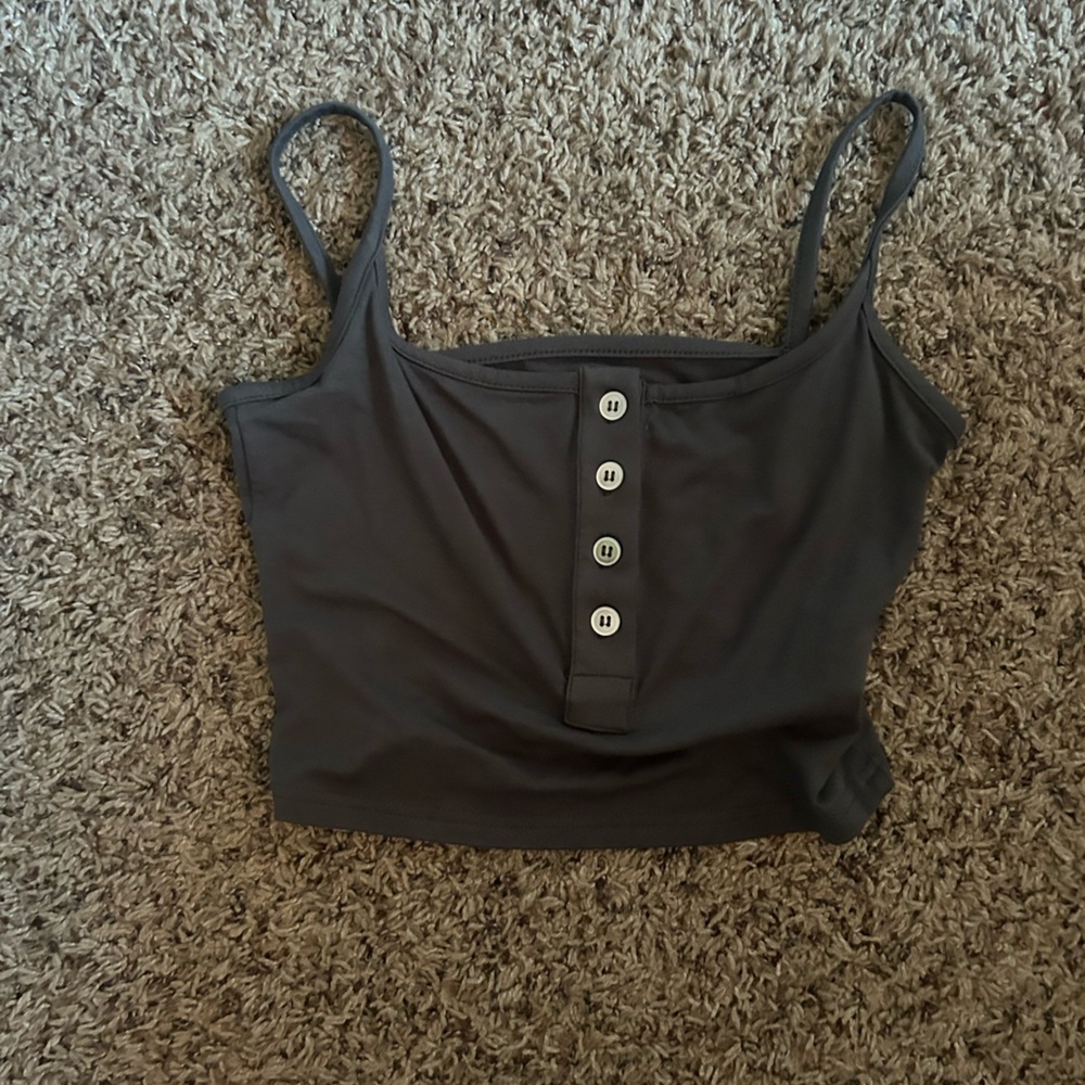 grey button top crop top
